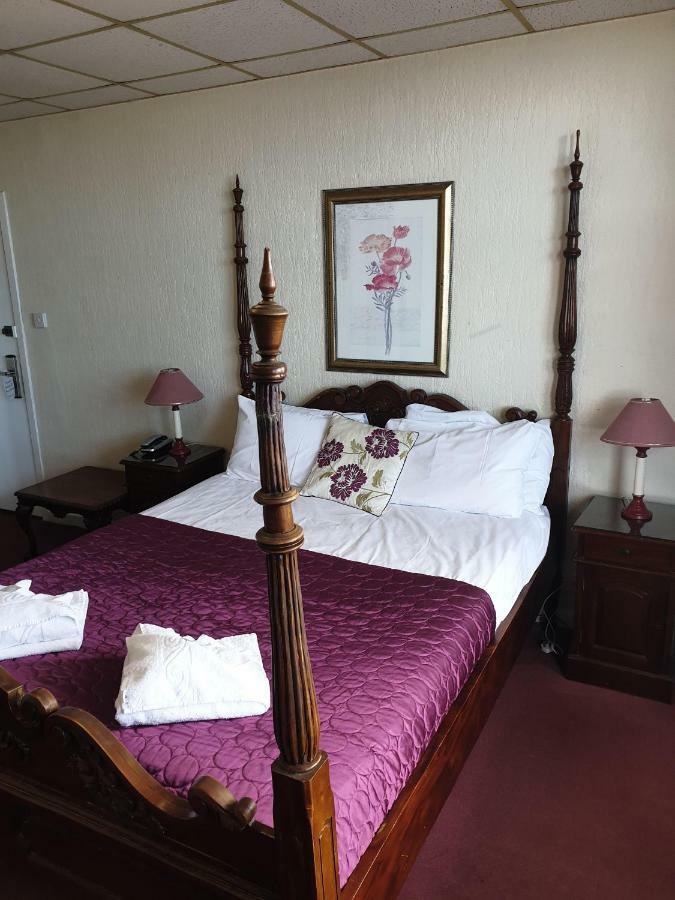 The Parisienne Hotel 黑潭 外观 照片