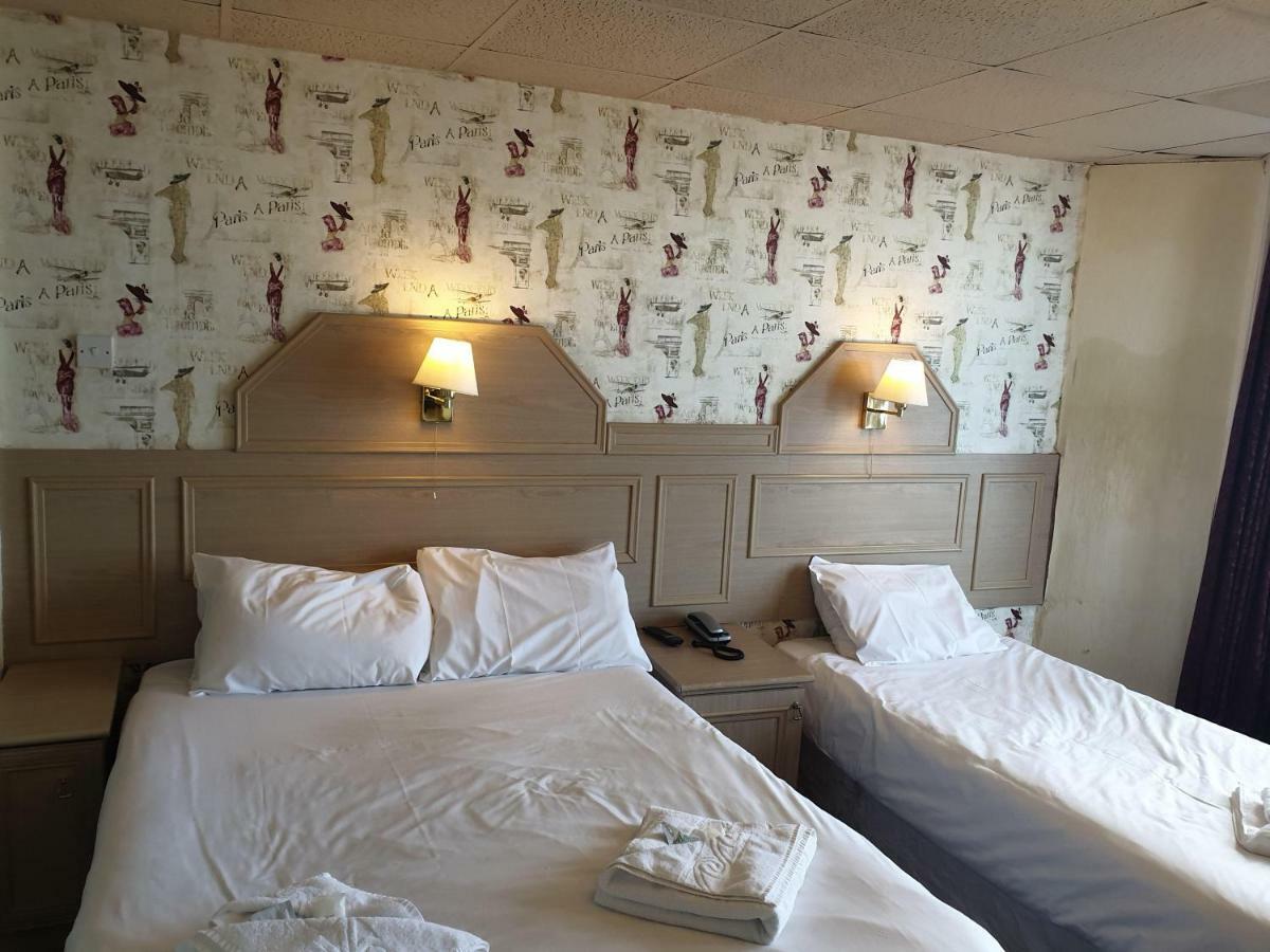 The Parisienne Hotel 黑潭 外观 照片